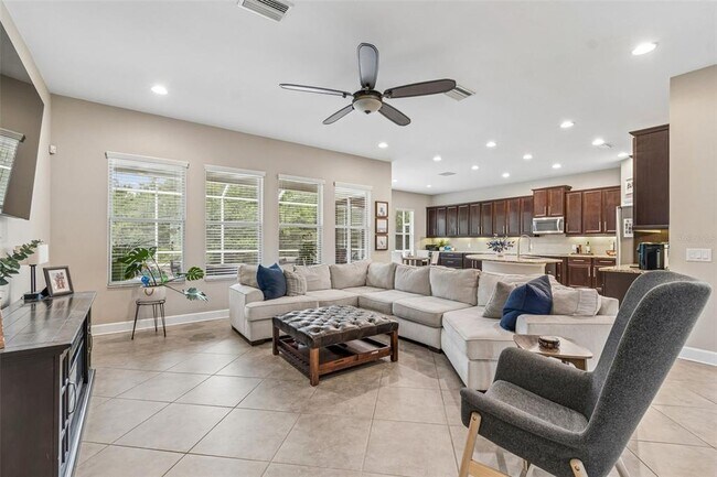 Building Photo - 4123 Windcrest Dr