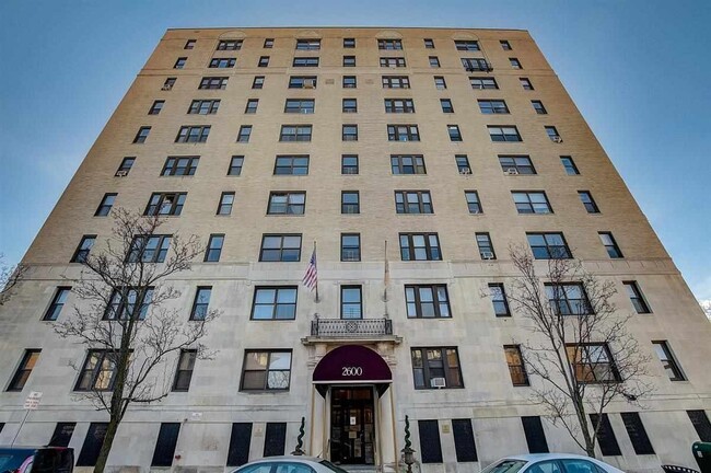 Building Photo - 2600 John F. Kennedy Blvd