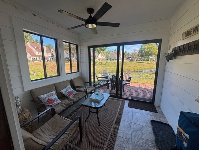 Building Photo - 14 Songbird Ln