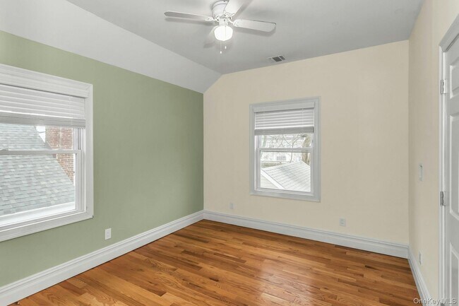 Building Photo - 180 Kensington Rd