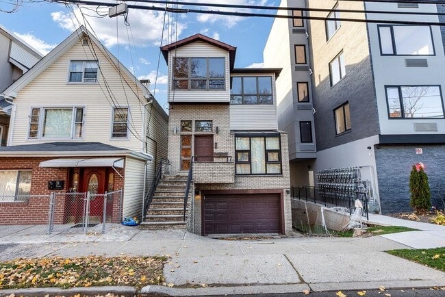 Building Photo - 3307 Liberty Ave