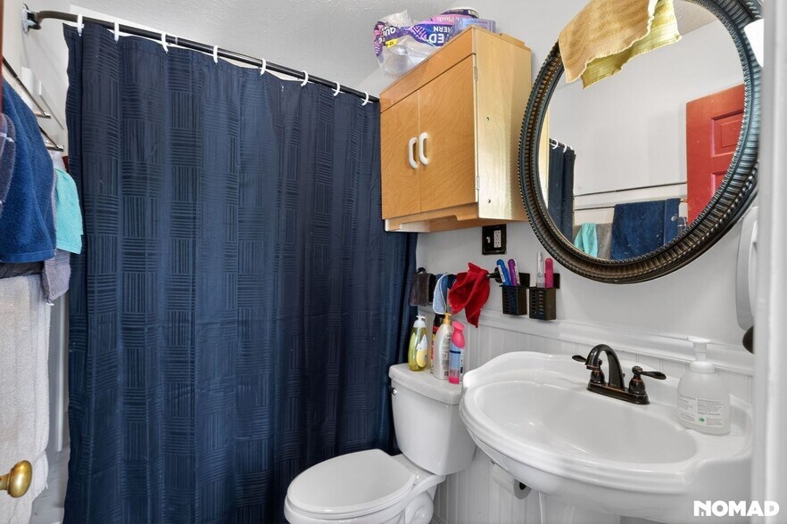 Building Photo - 1015 W Indian Trail