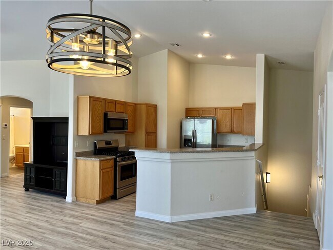 Building Photo - 1285 Large Cap Dr