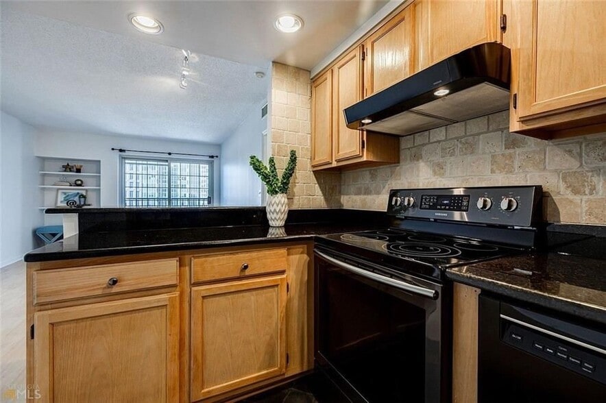 Building Photo - 199 14th St NE