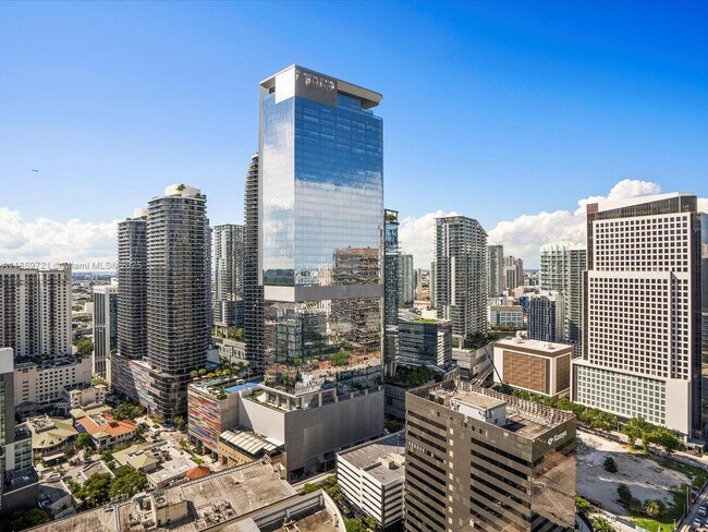 Building Photo - 951 Brickell Ave