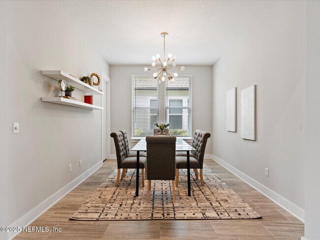 Building Photo - 746 Glenneyre Cir