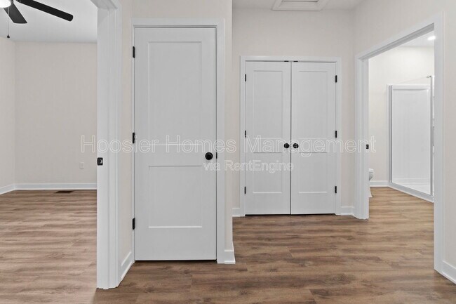 Building Photo - 4448 Evanston Ave