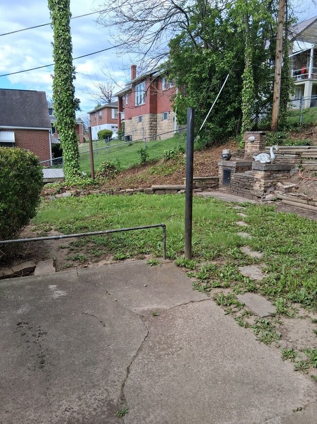 Building Photo - 3BR/ 2.5 Bath  Single Family Home in  Northside Neighborhood