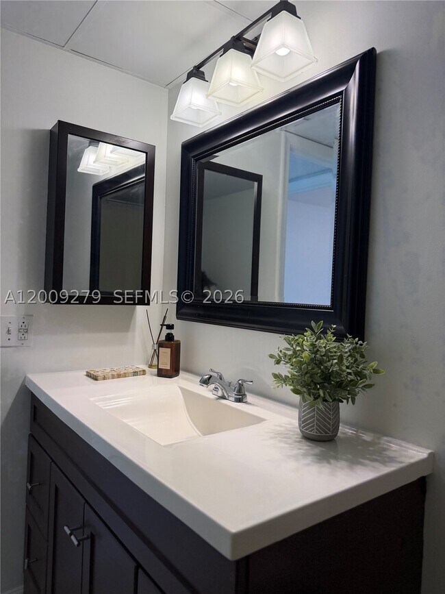 Building Photo - 8513 Old Country 415