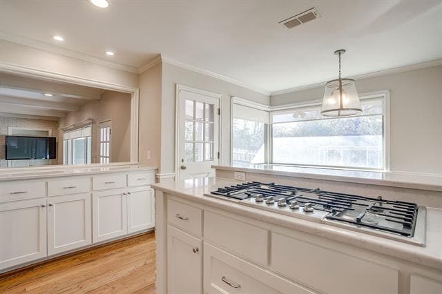 Building Photo - 2400 Winton Terrace W