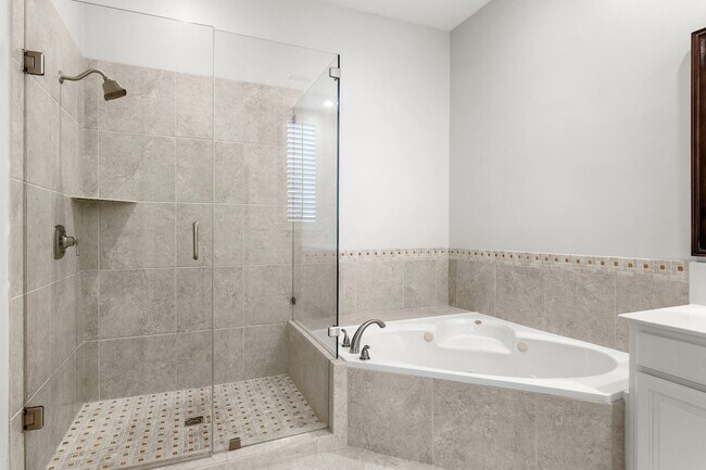 Building Photo - 4117 Juliard Dr