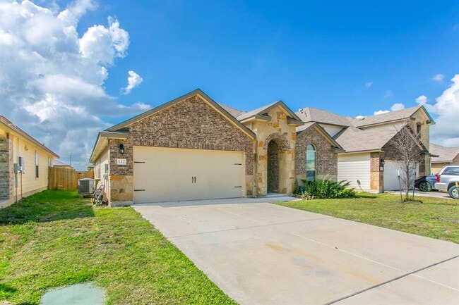 Building Photo - 117 Kinglet Dr