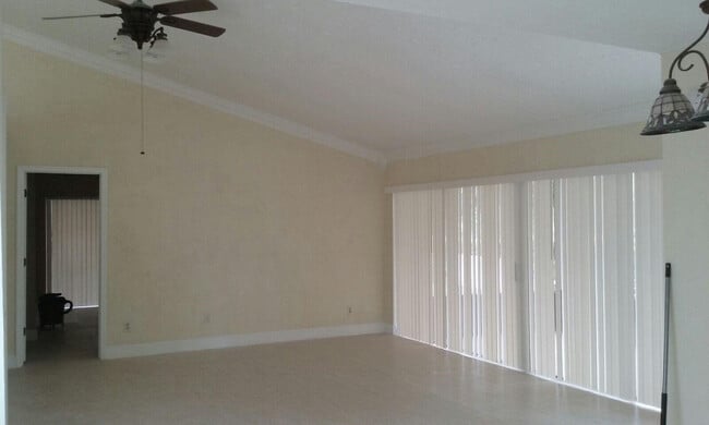 Building Photo - 3635 NW 82nd Ave