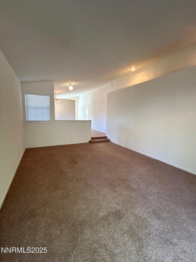 Building Photo - 4835 Canyon Run Dr