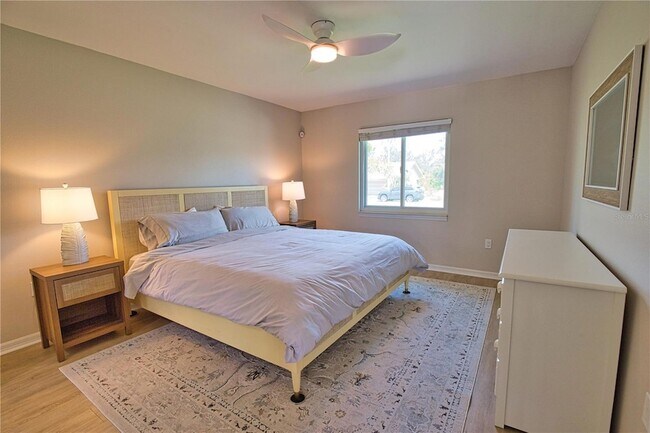 Building Photo - 556 Baffin Dr