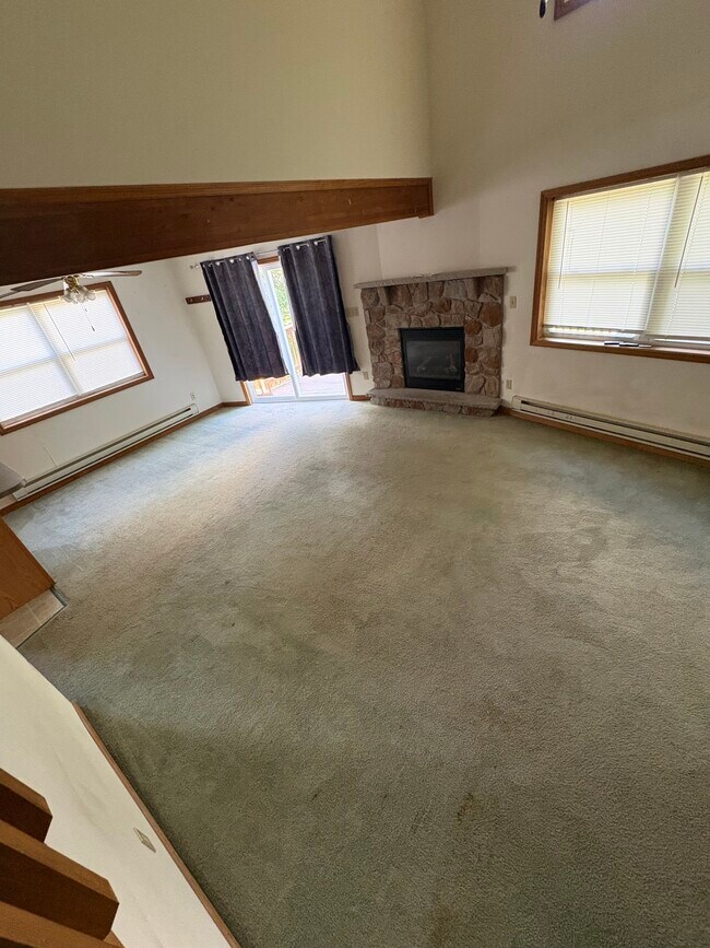 Building Photo - 23 Tennyson Cir