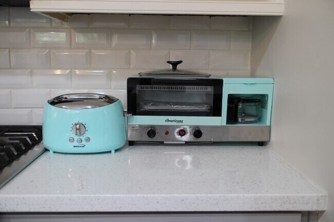 Building Photo - 5403 Carew St