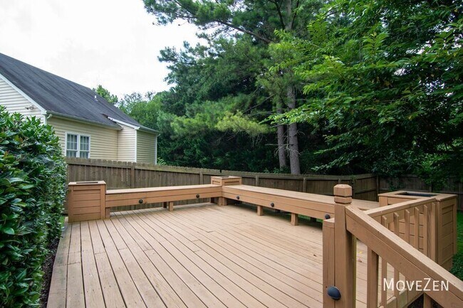 Building Photo - 2325 K Wesley Way