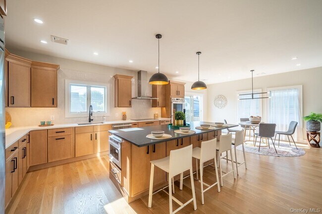 Building Photo - 60 Ramble Ln