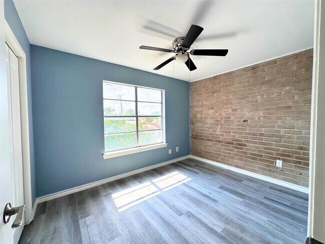 Building Photo - 4902 Marcella Ave