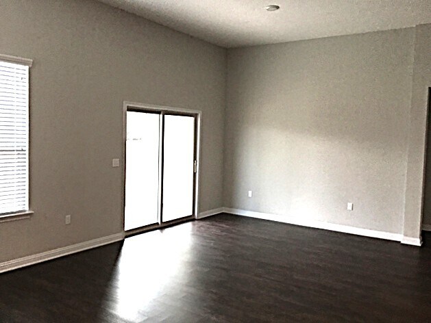 Building Photo - 5613 Gerard Dr