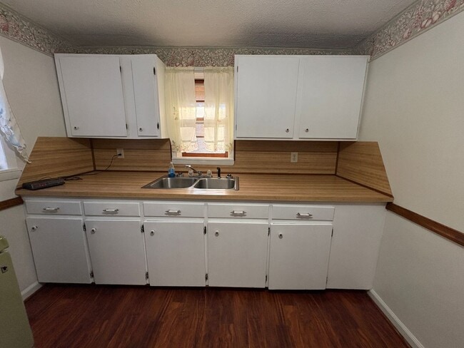 Building Photo - Basement apartment close to 29 inbetween Rustburg and Evington