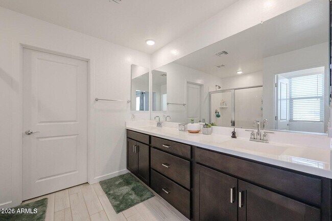 Building Photo - 3361 S 179th Dr