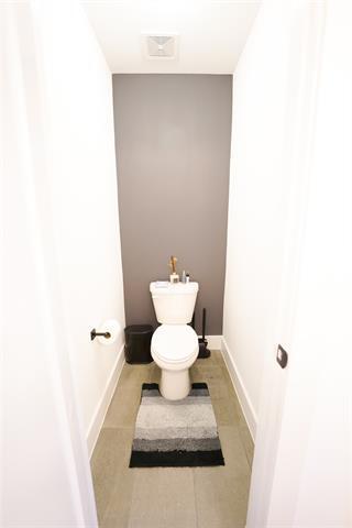 Building Photo - 7557 Donnelly Ave