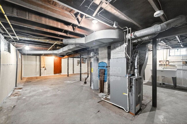 Building Photo - 126 Erie St