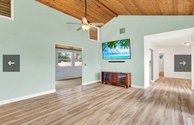 Building Photo - 4160 NE Breakwater Dr