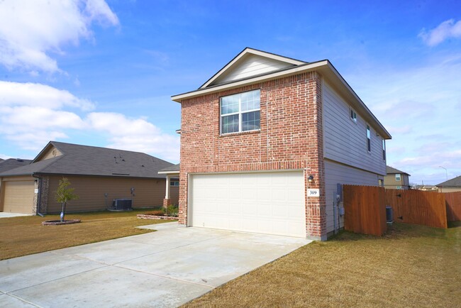 Building Photo - Like New Home in Red River Ranch (Cibolo)!