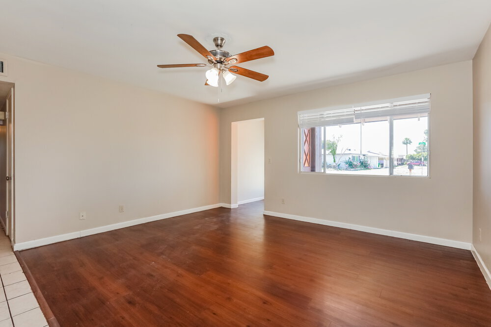 Building Photo - 1544 E Clover