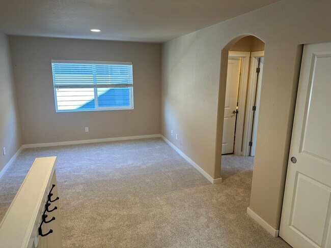 Building Photo - 3048 Puget Meadow Loop NE
