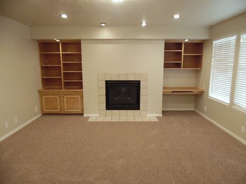 Building Photo - 3128 N 1325 E