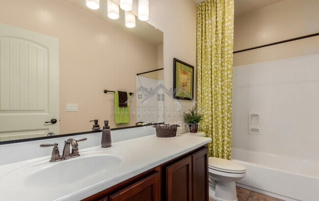 Building Photo - 4467 E Remington Dr