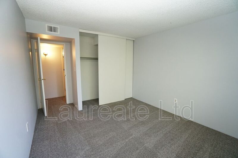 Building Photo - 4400 S Quebec St