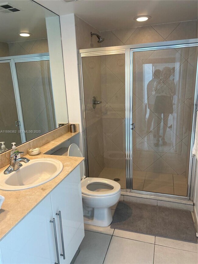 Building Photo - 325 S Biscayne Blvd