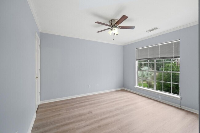 Building Photo - 3622 Springhill Ln