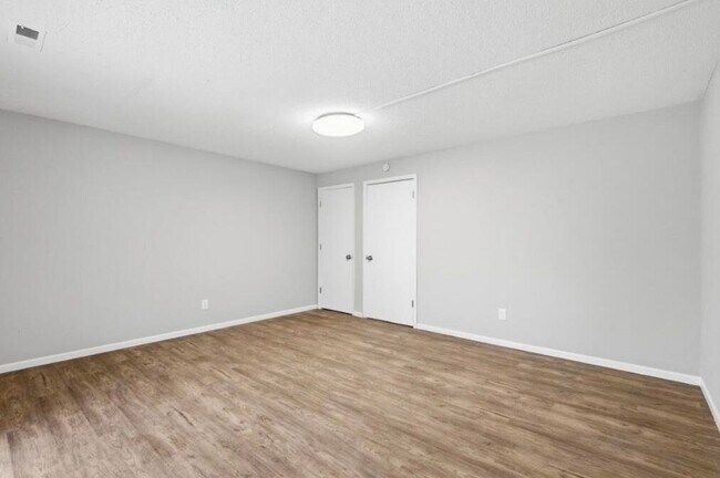 Building Photo - 315 Foxfire Dr