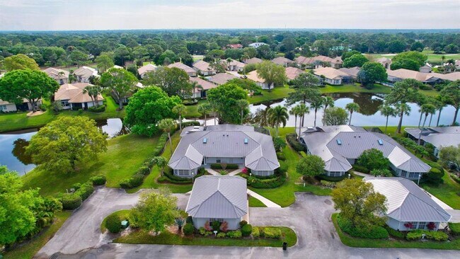 Building Photo - 7334 Pine Creek Way