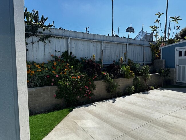 Building Photo - Live the Coastal Lifestyle in Cardiff