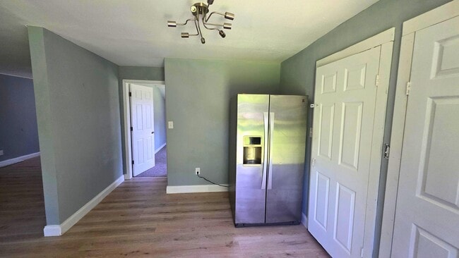 Building Photo - 502 Azalea Dr