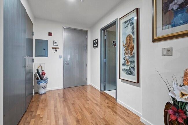 Building Photo - 1313 Washington St