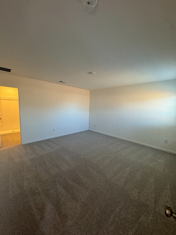 Building Photo - 2037 Belgian Dr