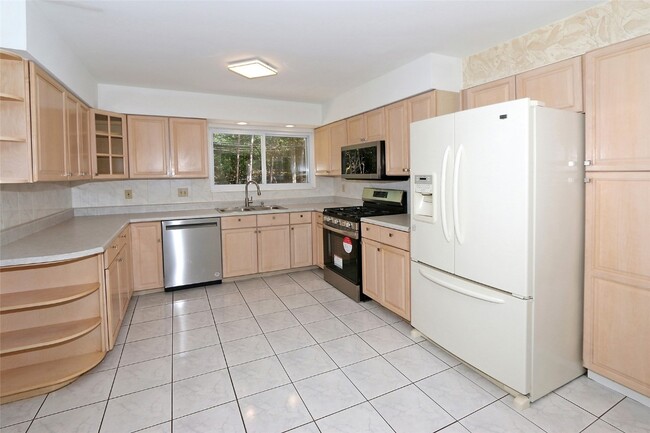 Building Photo - 12901 Fernway Ln