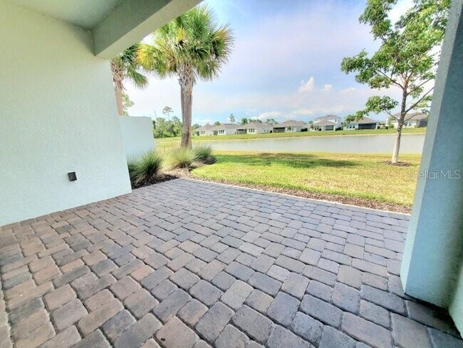 Building Photo - 16087 Ivy Rdg Ct
