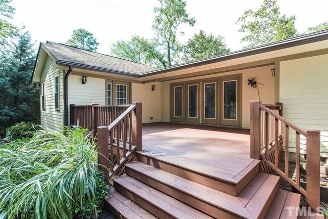 Building Photo - Gorgeous 4 Bedroom Ranch Home, Near Mordecai/Oakwood Neighborhoods, Premium Finishes, Fenced Back...