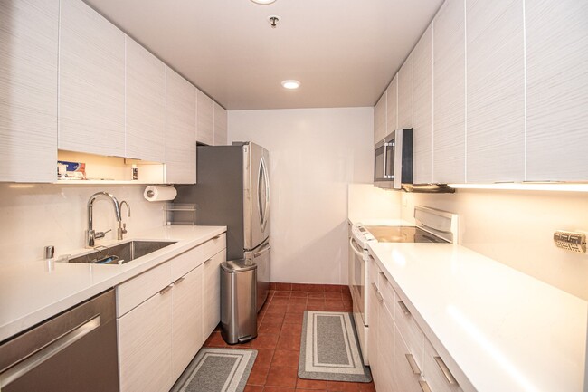 Building Photo - Fully Furnished 2-Bedroom + Office, 2-Bath...