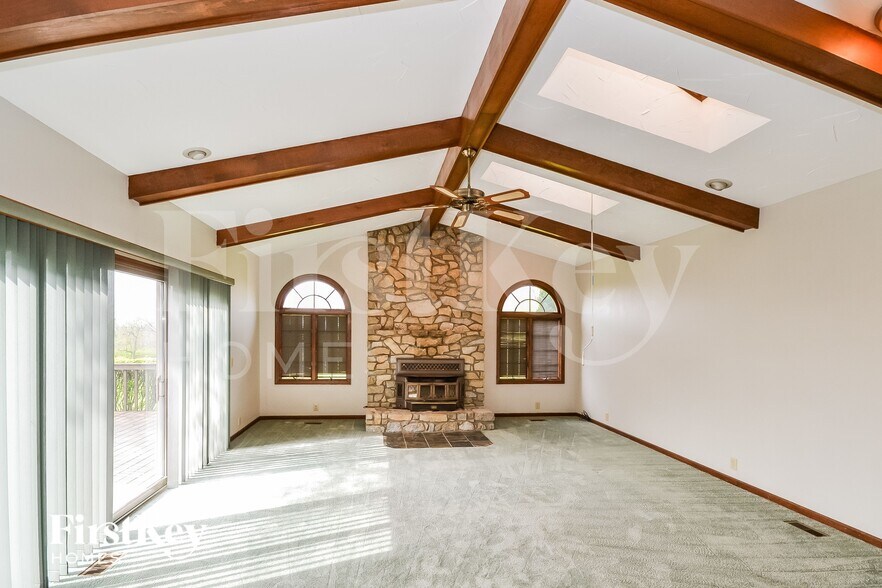 Building Photo - 5668 Eagle Nest Ct