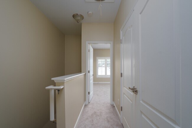 Building Photo - 15449 Goodwood St